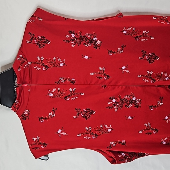 Red Floral Sleeveless Size XXL - Picture 7 of 8